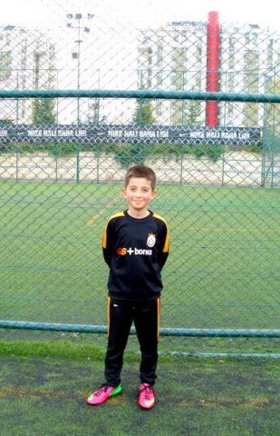 Lions Born in 2001-2002-10